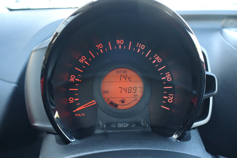 Vehicle Image 16
