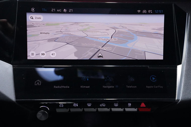 Vehicle Image 28