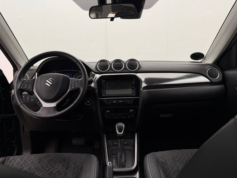 Vehicle Image 12