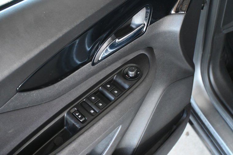 Vehicle Image 31