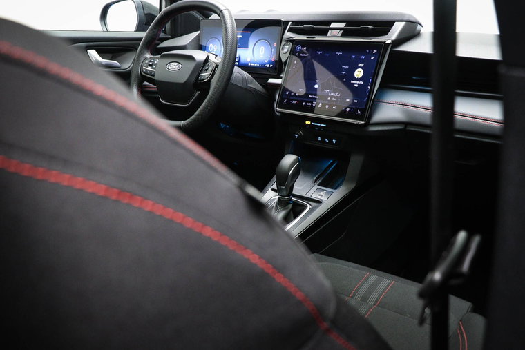 Vehicle Image 13