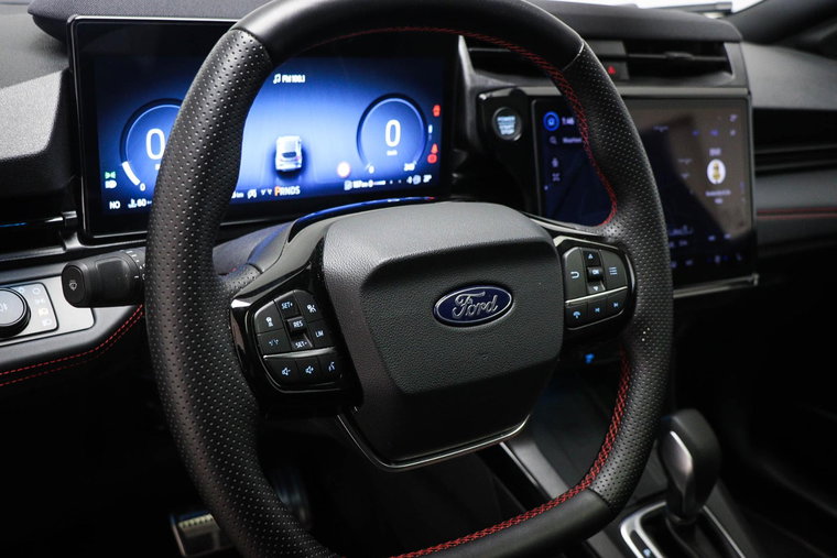 Vehicle Image 30
