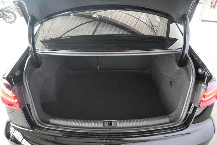 Vehicle Image 17