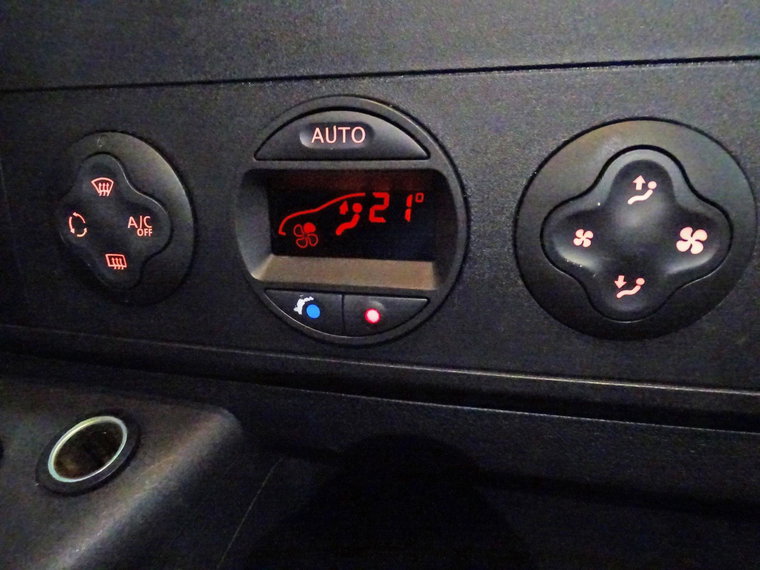Vehicle Image 24
