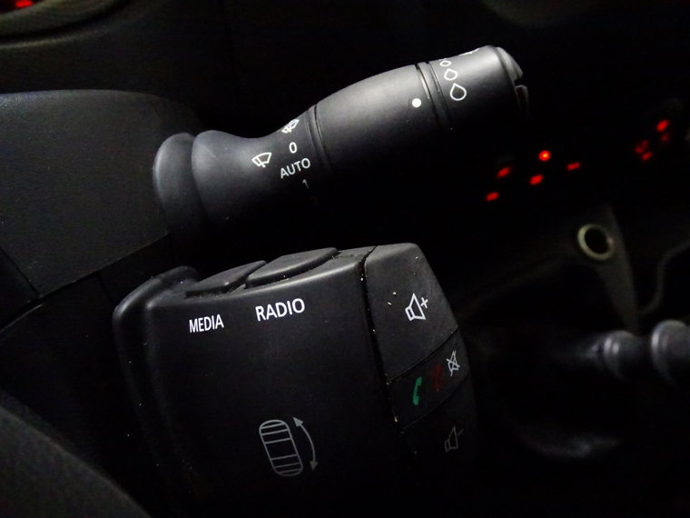 Vehicle Image 27