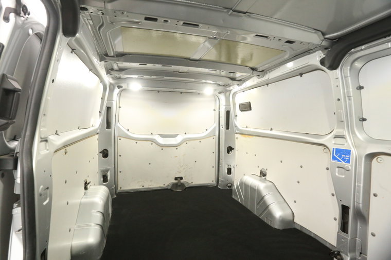 Vehicle Image 23