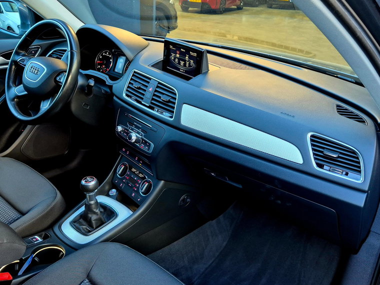 Vehicle Image 40