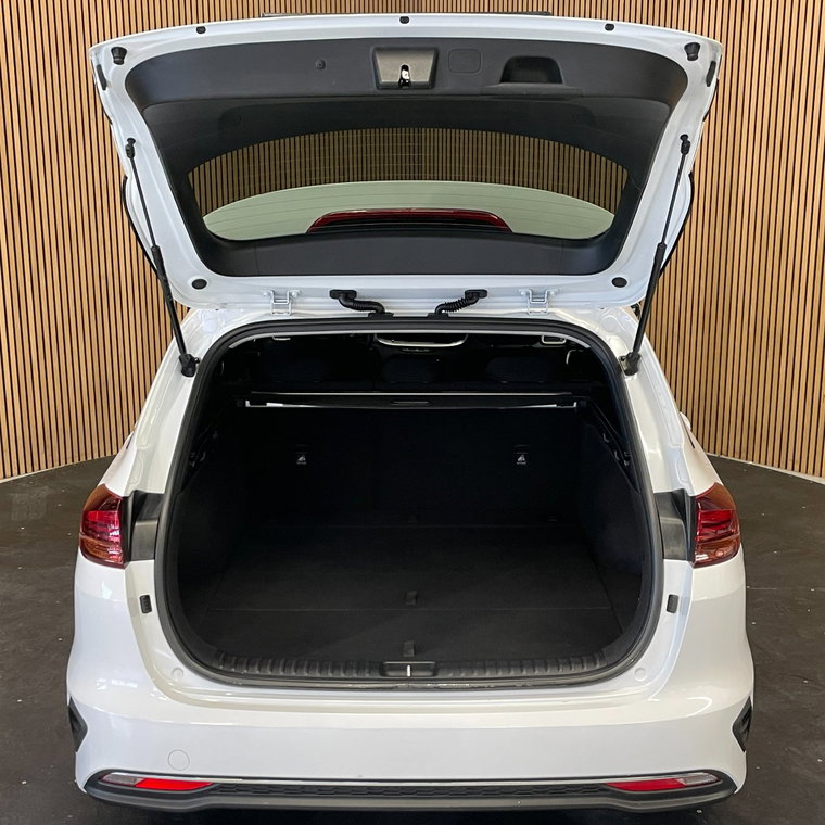 Vehicle Image 31