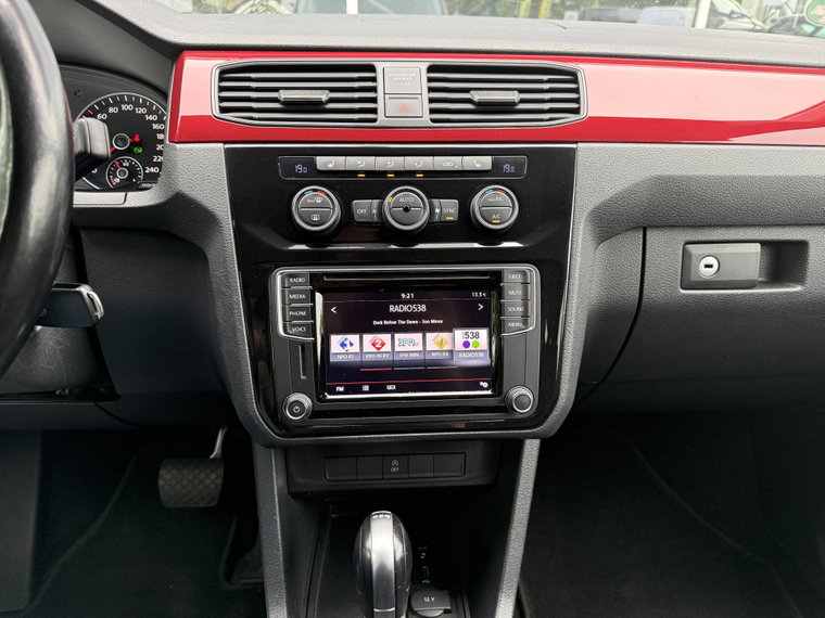 Vehicle Image 19
