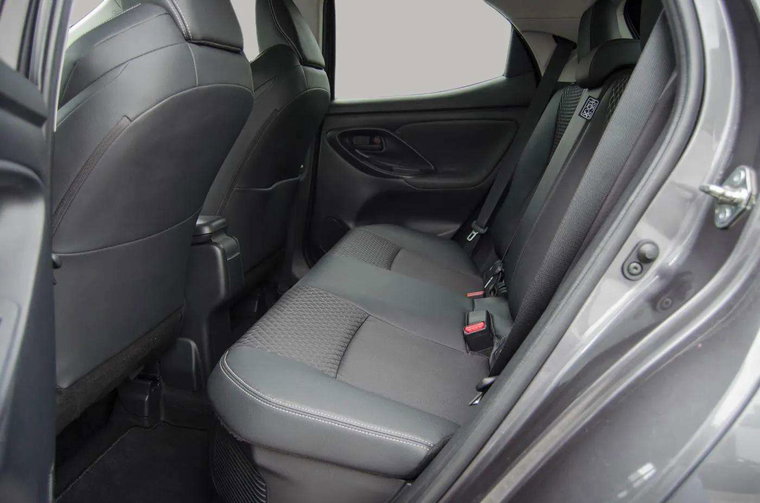 Vehicle Image 11