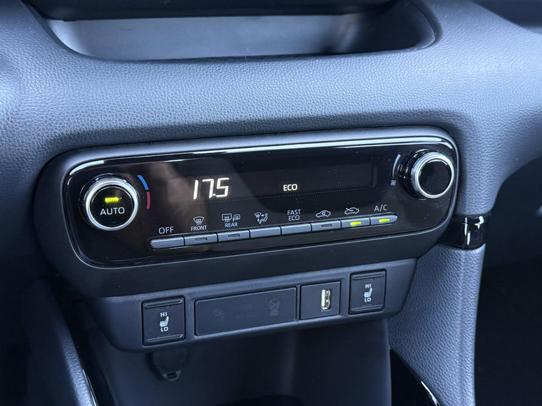Vehicle Image 22