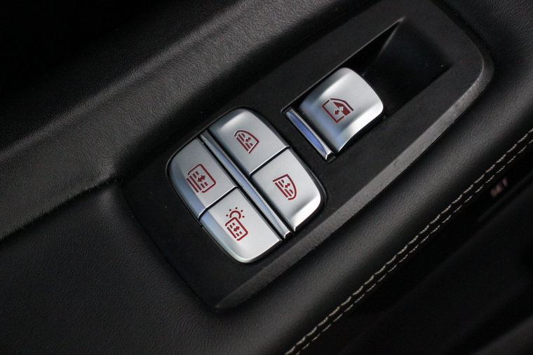 Vehicle Image 35