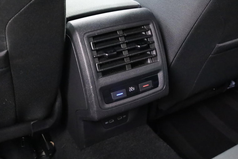 Vehicle Image 41