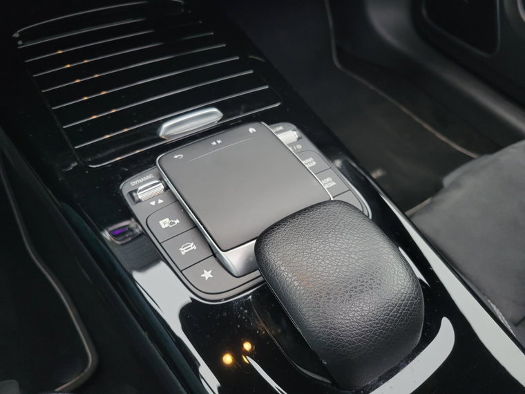 Vehicle Image 36