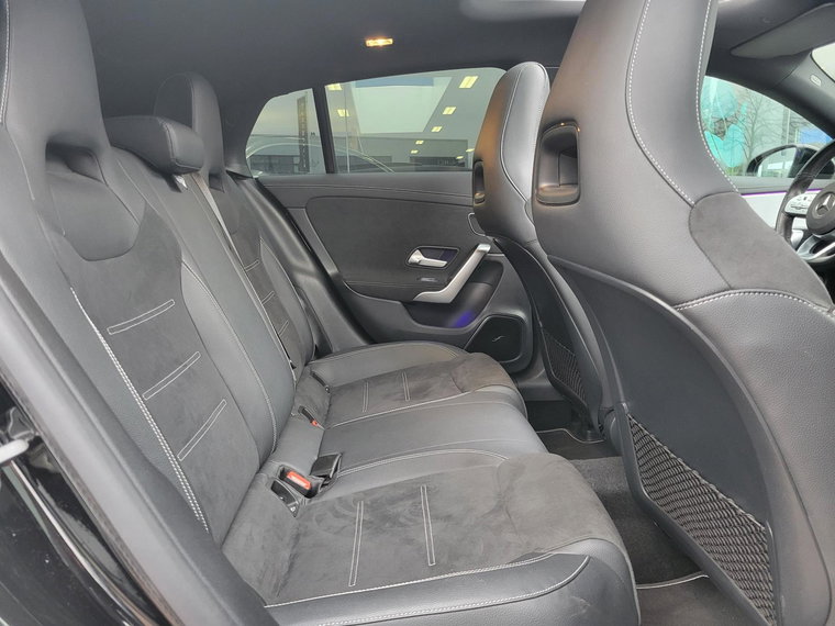 Vehicle Image 40