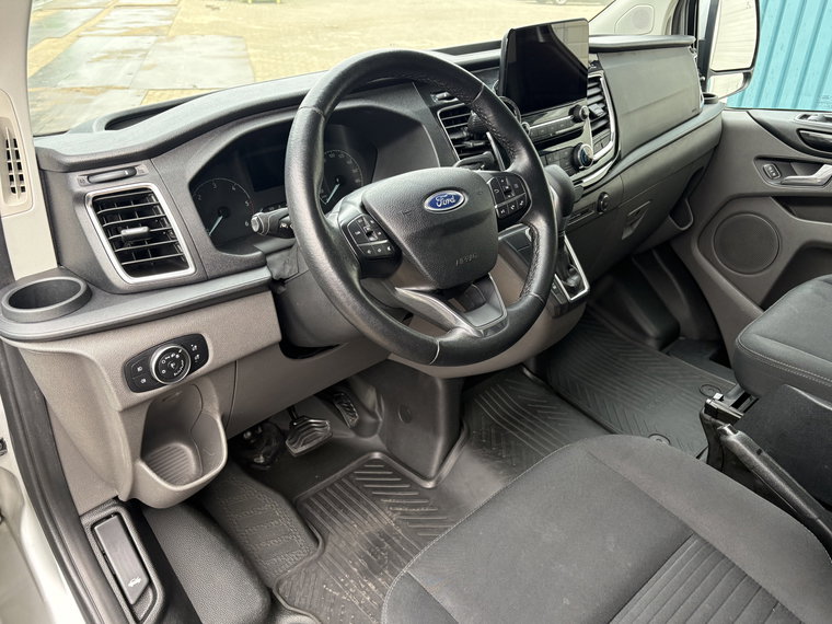 Vehicle Image 26