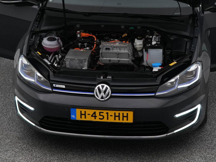 Vehicle Image 32