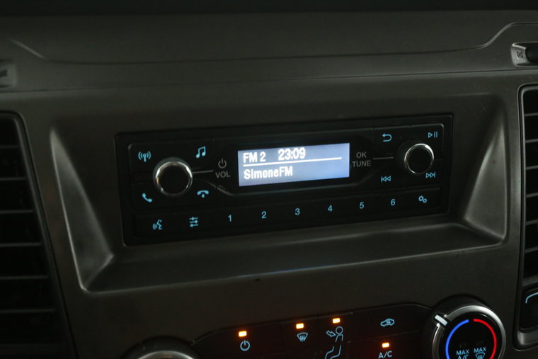 Vehicle Image 13