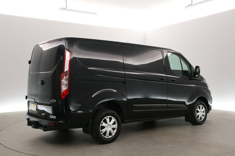 Vehicle Image 25