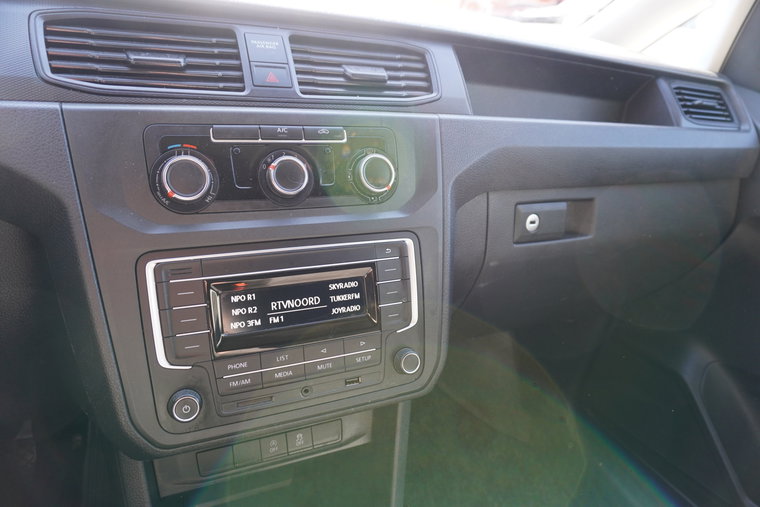 Vehicle Image 24