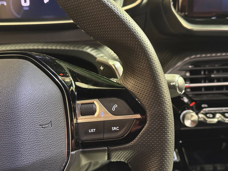 Vehicle Image 24