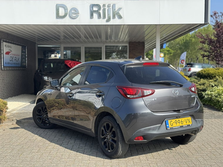Vehicle Image 4