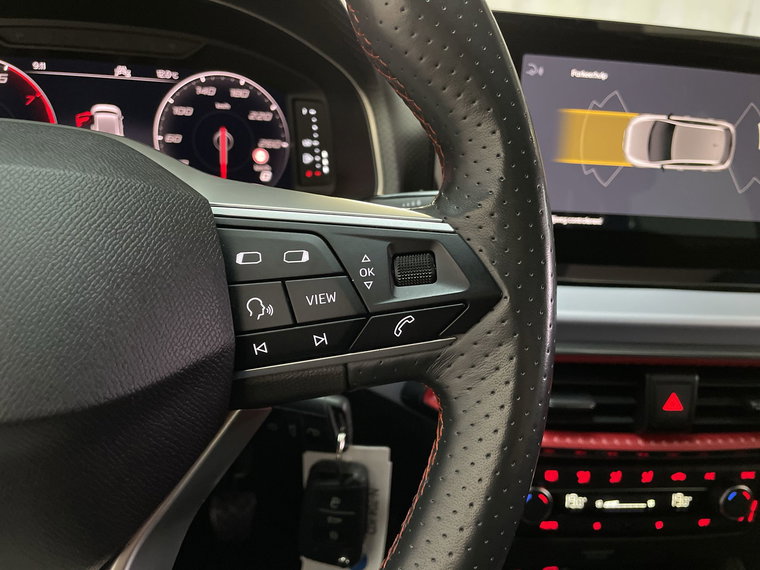 Vehicle Image 23