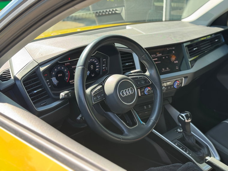Vehicle Image 20