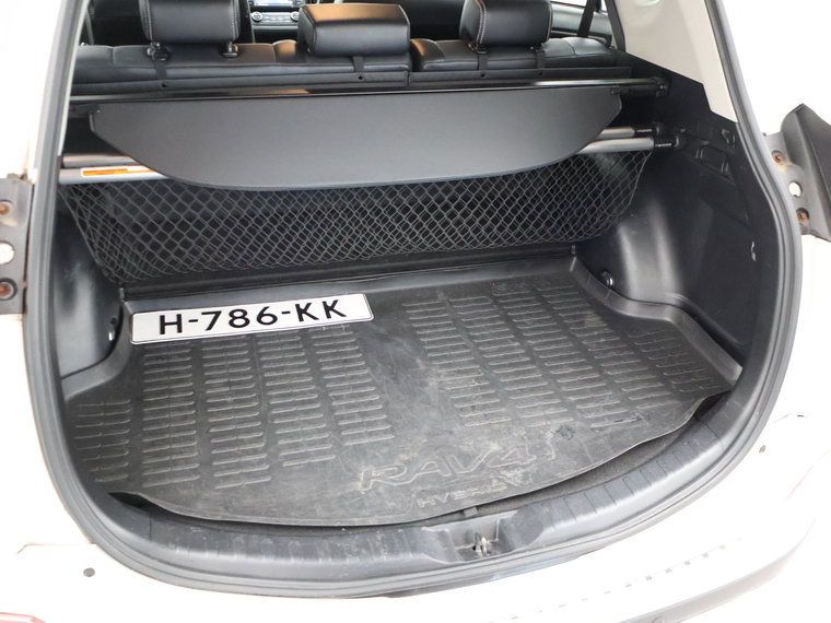 Vehicle Image 35