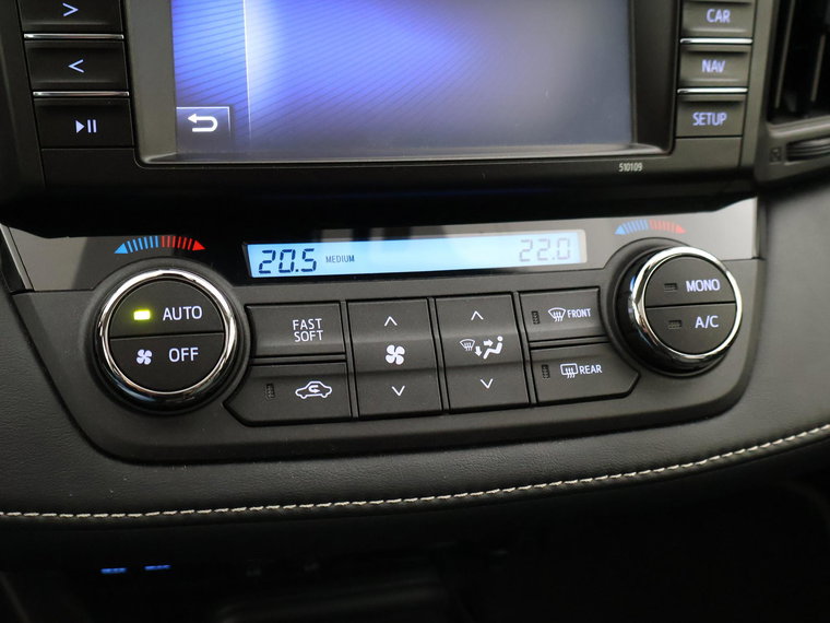 Vehicle Image 38