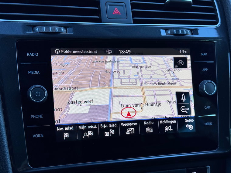 Vehicle Image 18