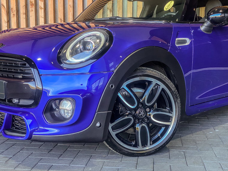 Vehicle Image 31