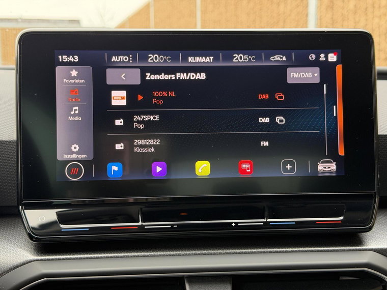 Vehicle Image 18