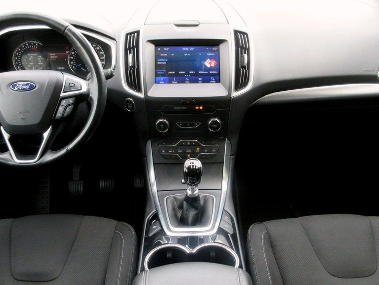 Vehicle Image 9