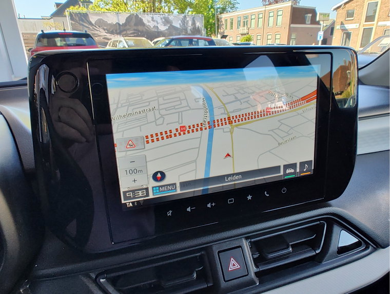 Vehicle Image 15