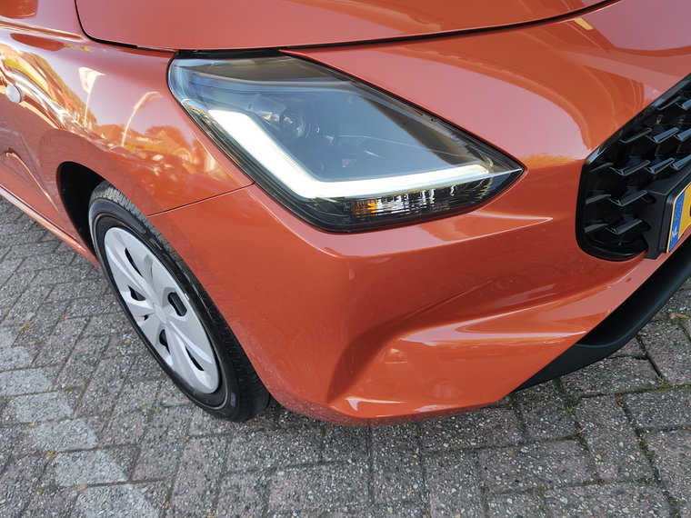 Vehicle Image 35