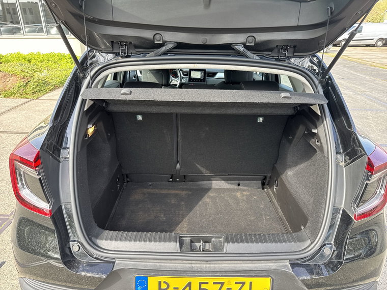 Vehicle Image 28
