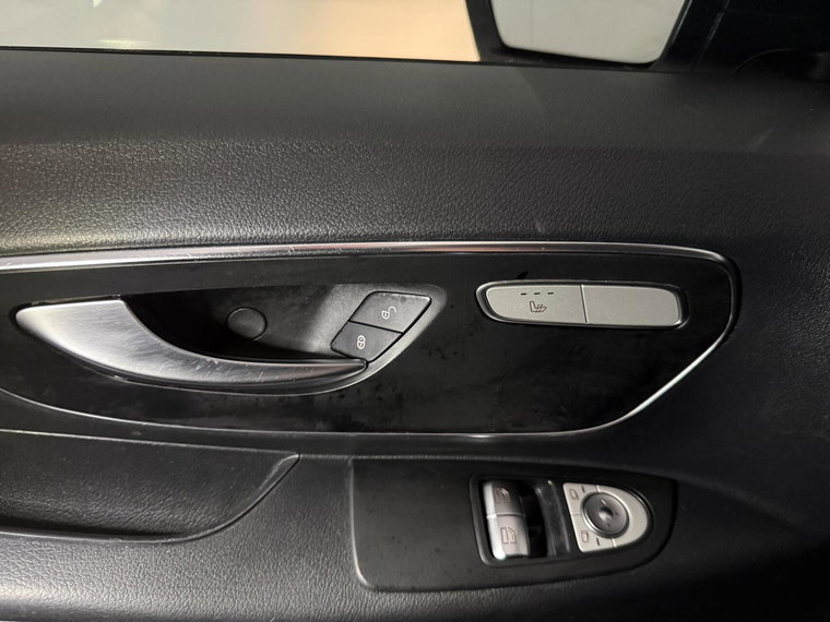 Vehicle Image 26
