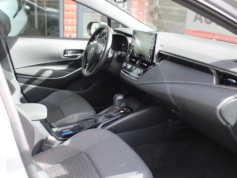 Vehicle Image 16