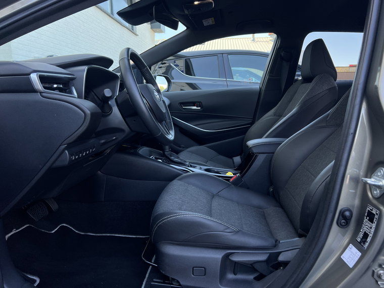 Vehicle Image 35