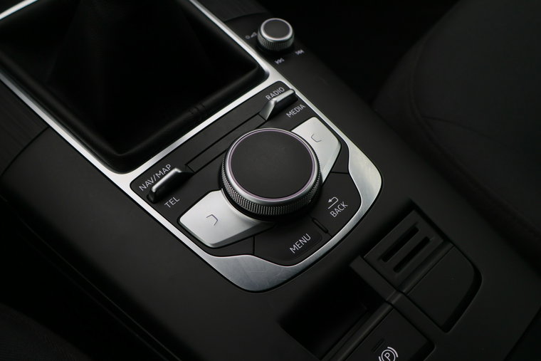 Vehicle Image 40