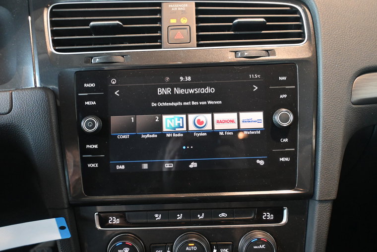Vehicle Image 22