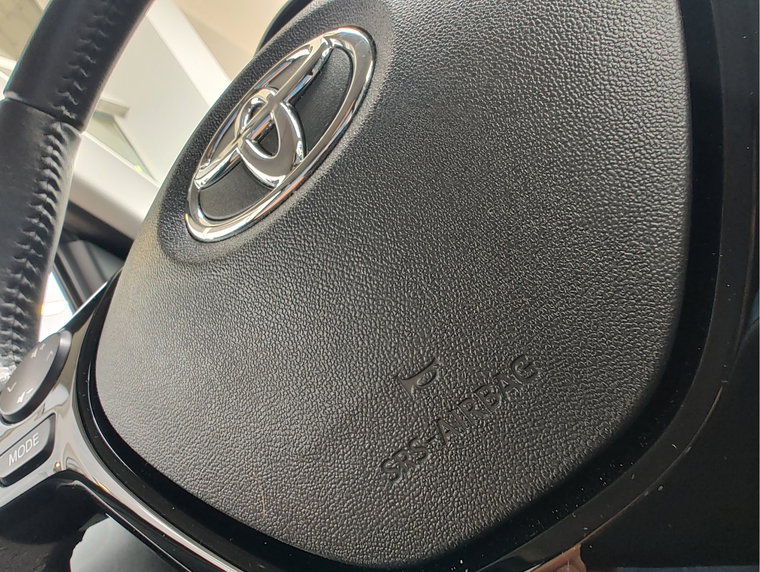 Vehicle Image 22