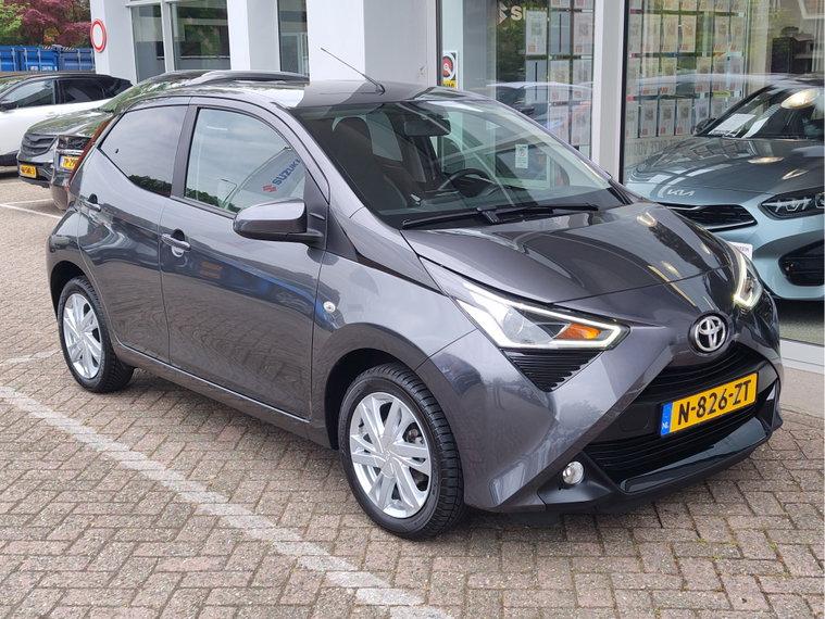 Vehicle Image 7