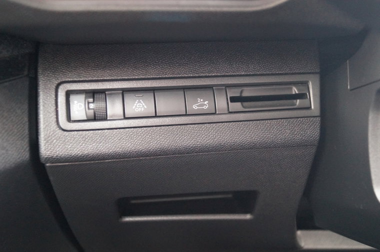 Vehicle Image 17