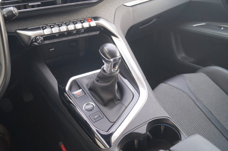 Vehicle Image 28