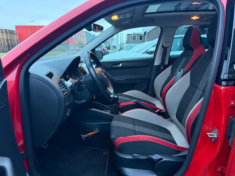 Vehicle Image 17