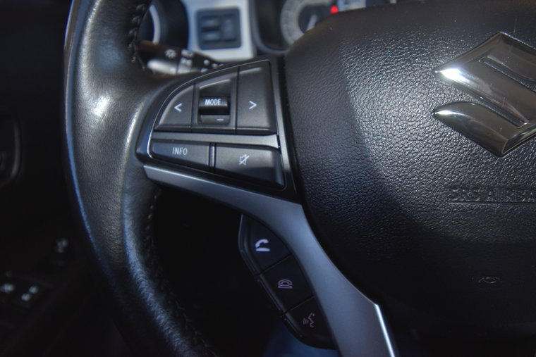 Vehicle Image 35