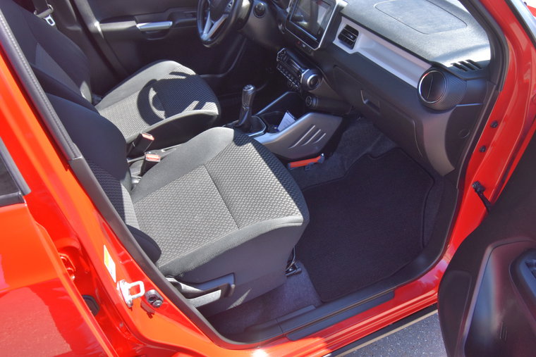 Vehicle Image 9