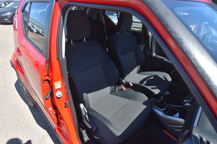 Vehicle Image 10